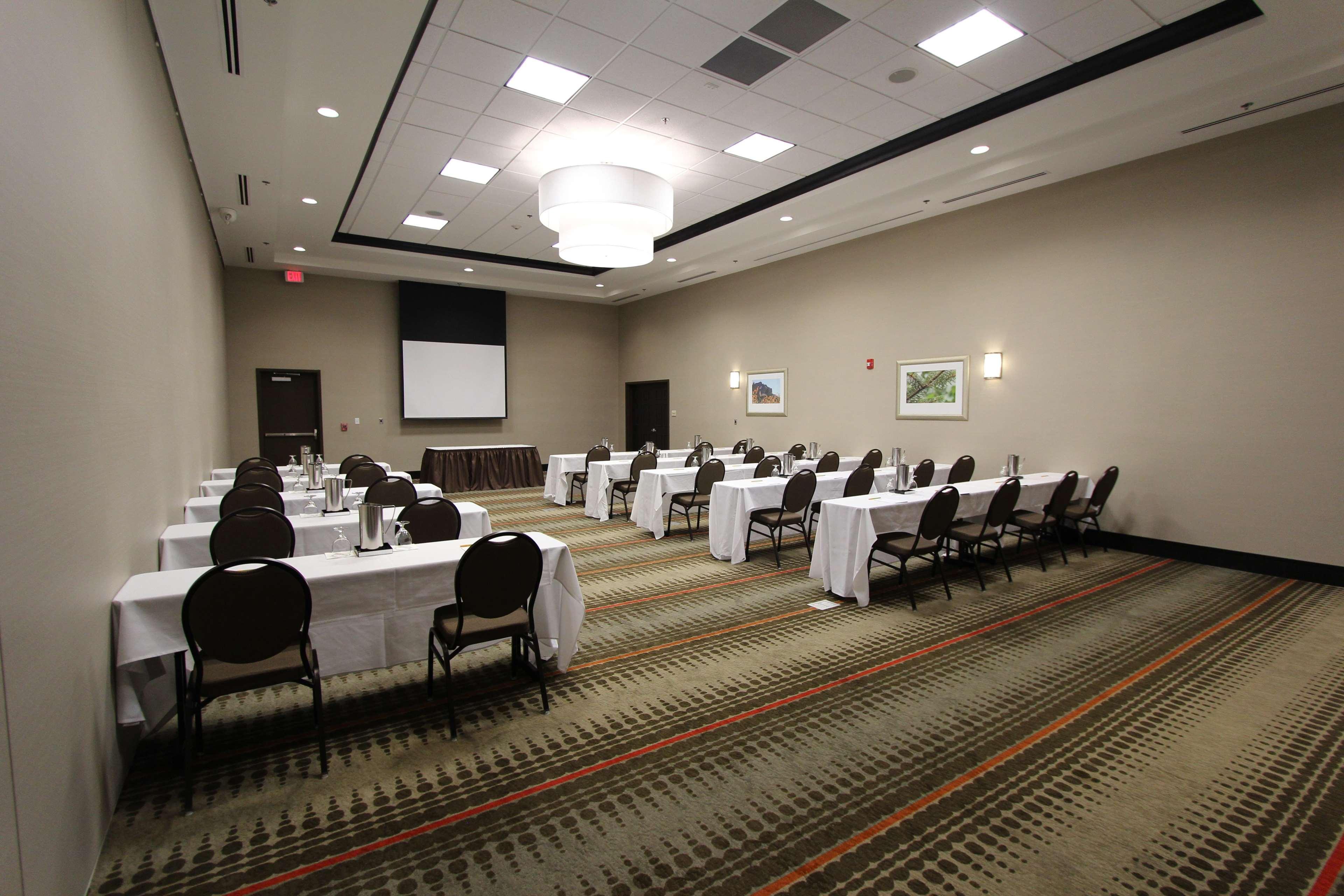Hilton Garden Inn Findlay Bagian luar foto