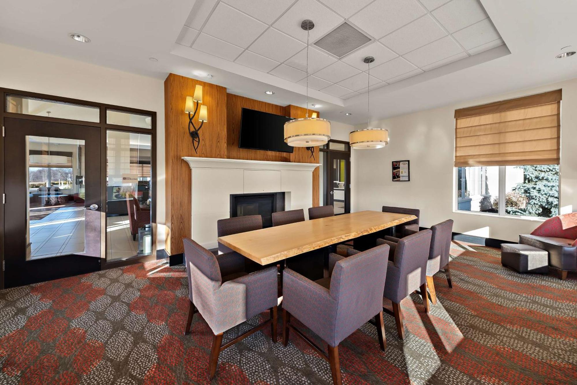 Hilton Garden Inn Findlay Bagian luar foto