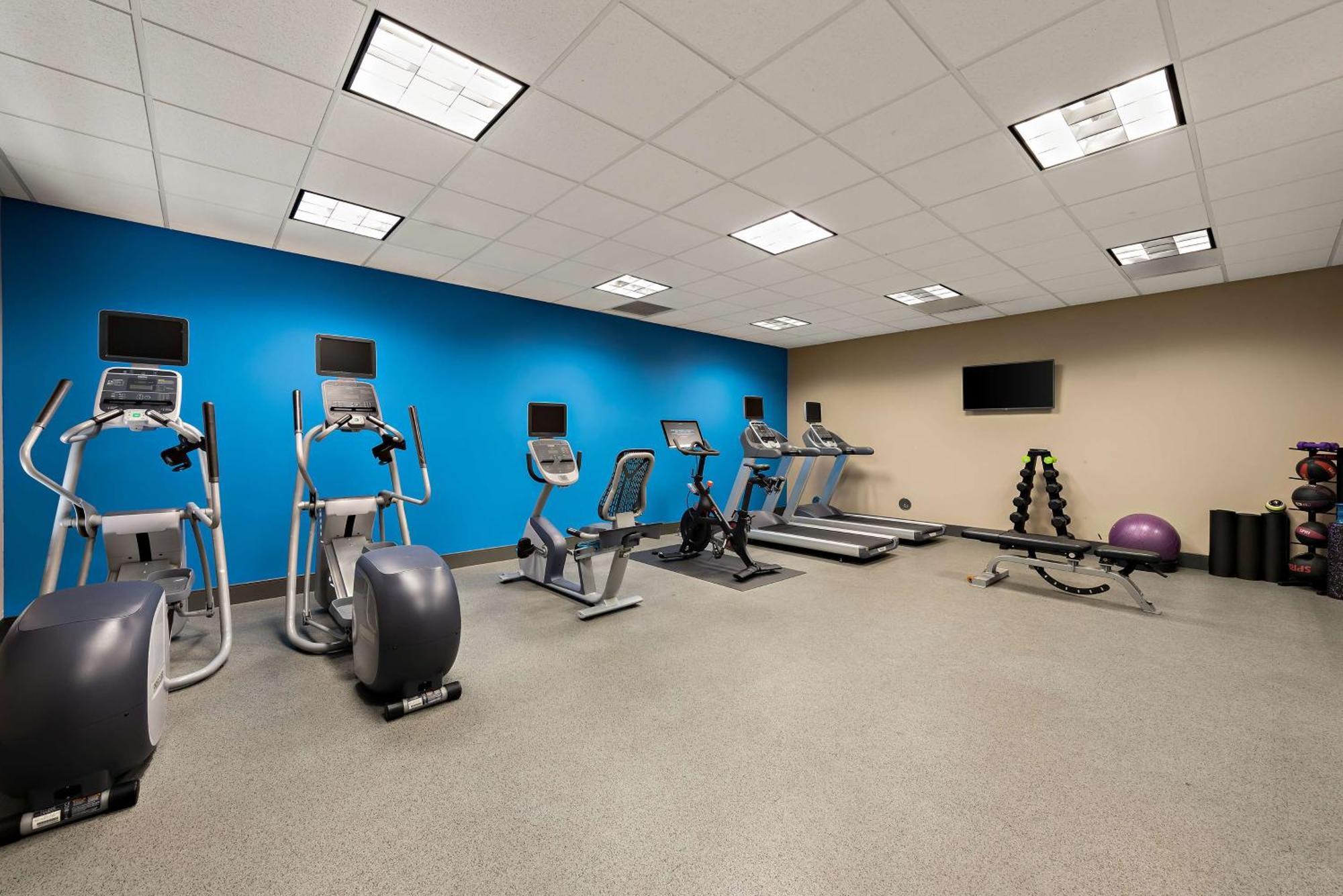 Hilton Garden Inn Findlay Bagian luar foto