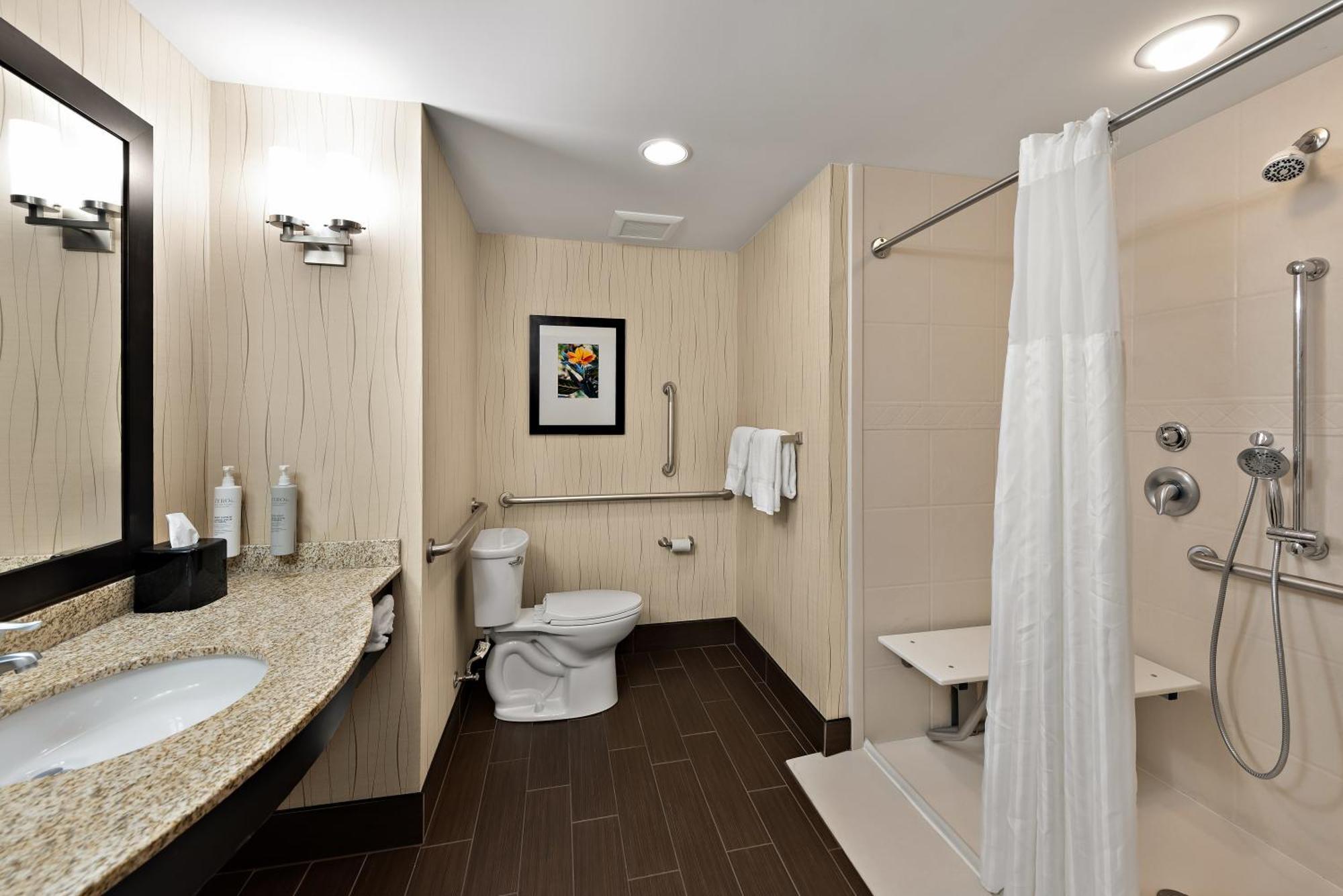 Hilton Garden Inn Findlay Bagian luar foto